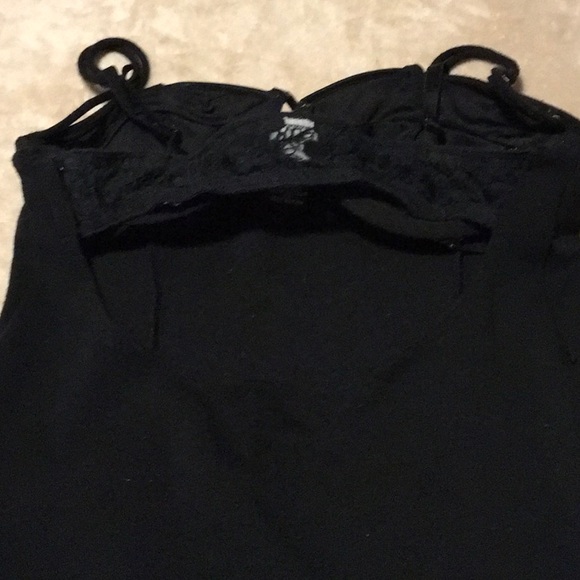 MODA BLACK BRA TEE TANK - Picture 5 of 7